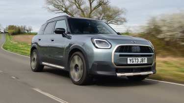 MINI Countryman - front tracking